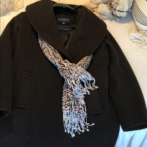 Gorgeous wool trench coat - Picture 3 of 8